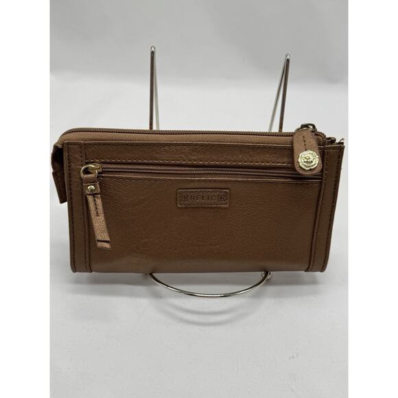 RELIC By Fossil Bronze Faux Leather Flower Applique Zippered Wallet - Picture 4 of 8